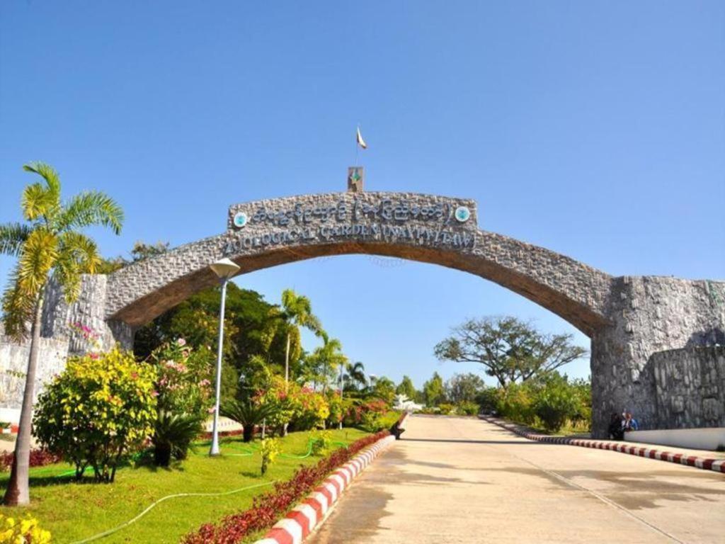 Naypyidaw Star World Hotel מראה חיצוני תמונה