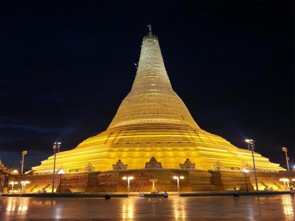Naypyidaw Star World Hotel מראה חיצוני תמונה