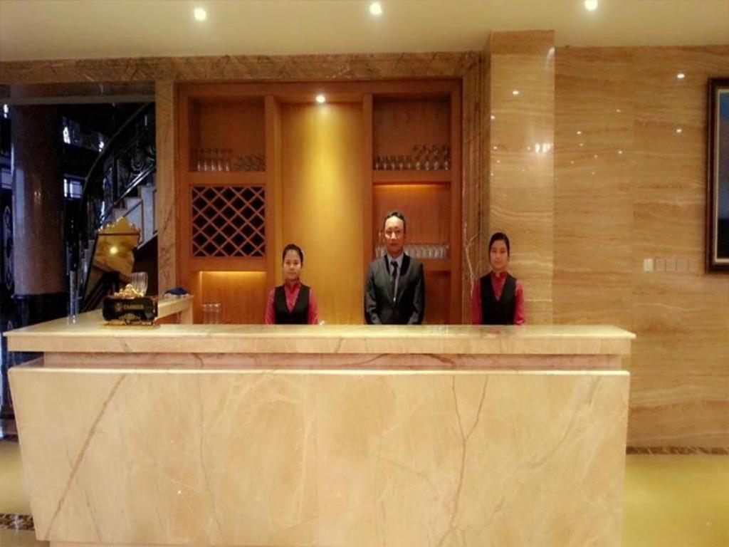Naypyidaw Star World Hotel מראה חיצוני תמונה