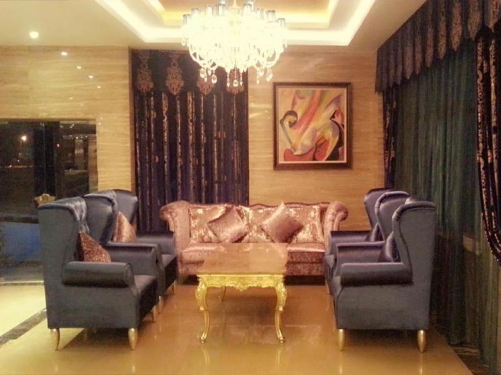 Naypyidaw Star World Hotel מראה חיצוני תמונה