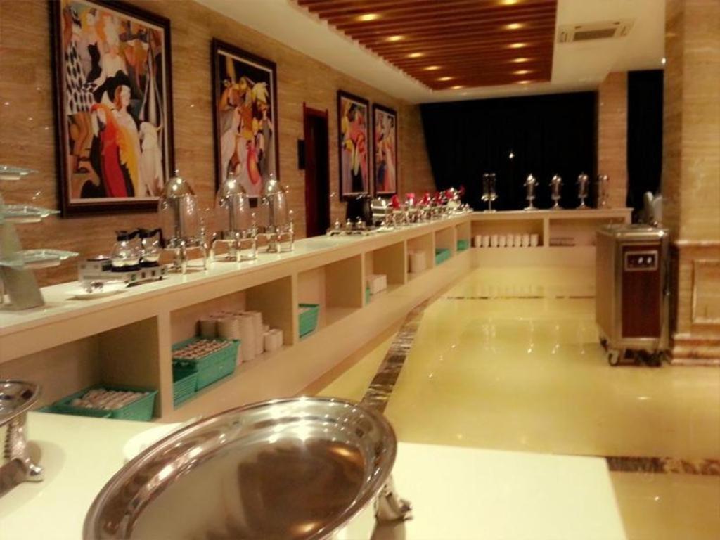 Naypyidaw Star World Hotel מראה חיצוני תמונה