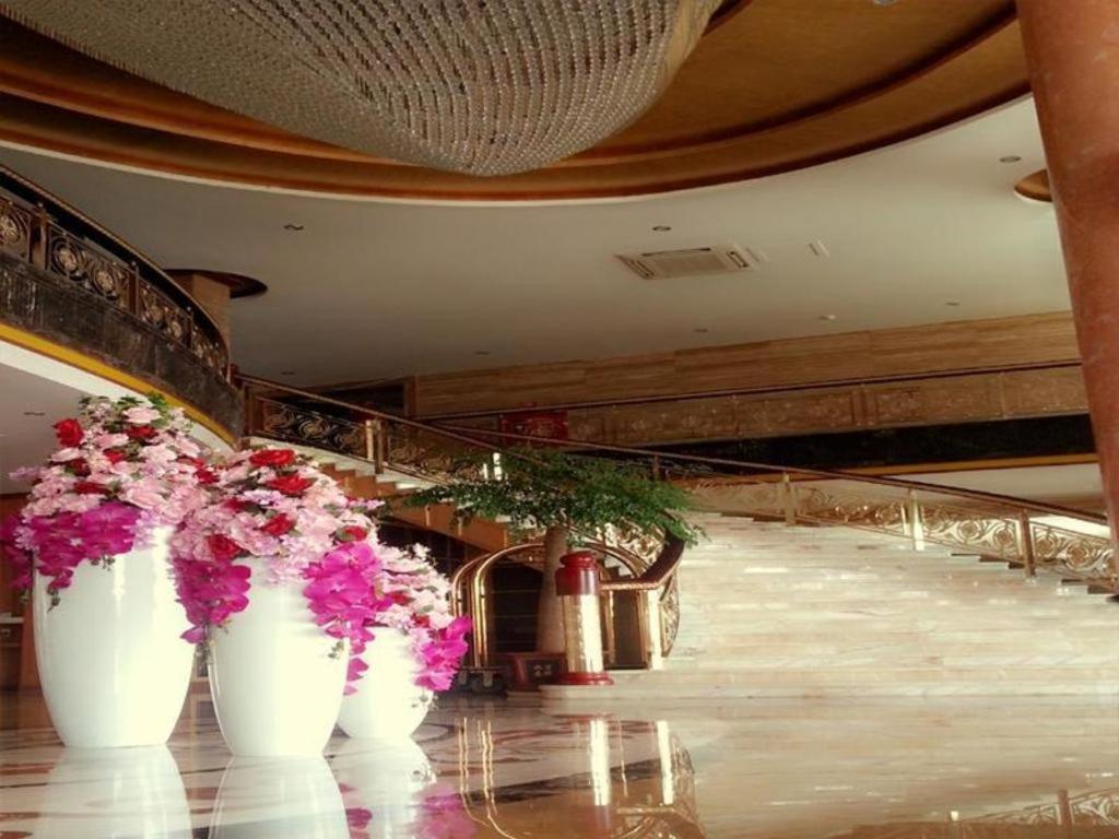 Naypyidaw Star World Hotel מראה חיצוני תמונה