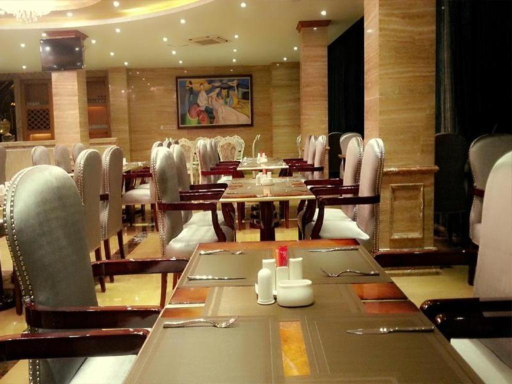 Naypyidaw Star World Hotel מראה חיצוני תמונה